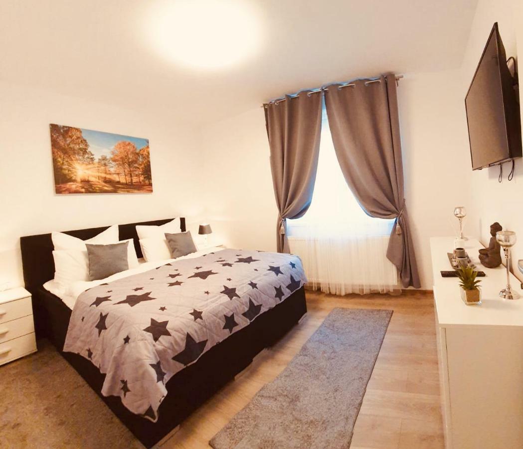Apartament Comfort Primaverii Rîşnov Dış mekan fotoğraf